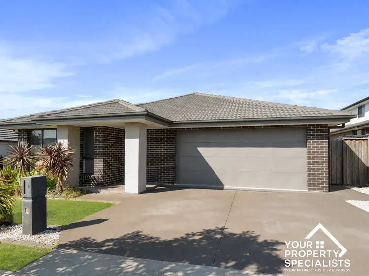 4 Courtney Loop, Oran Park NSW 2570