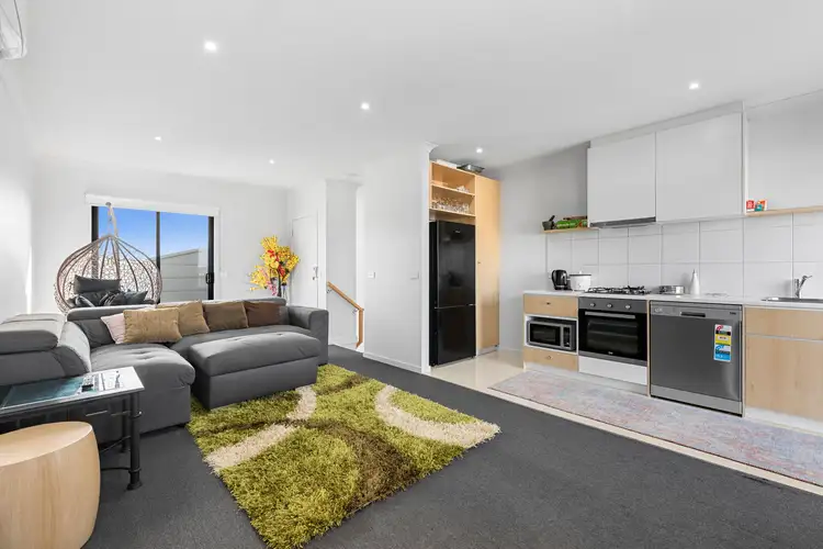 Fourth view of Homely townhouse listing, 31/5 Oxford Street, Whittington VIC 3219