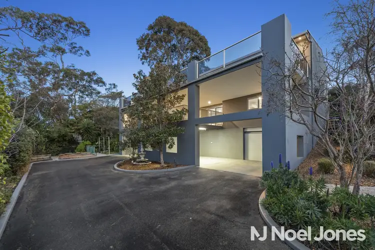 16 Burns Road, Dromana VIC 3936