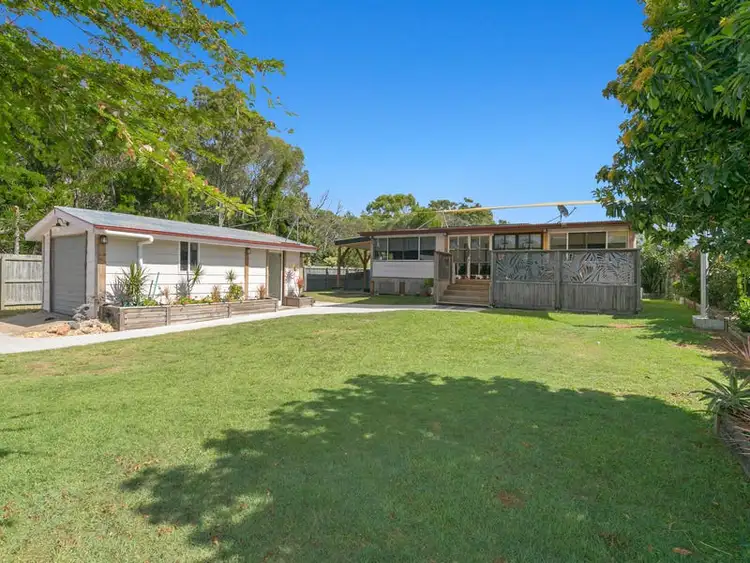 18 Bishop Road, Beachmere QLD 4510