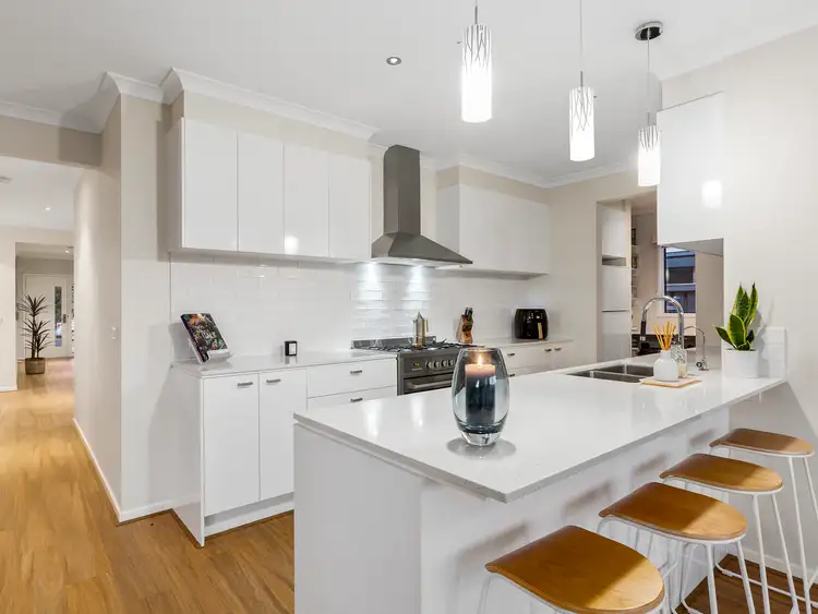 10 Boeing Street, Mount Duneed VIC 3217