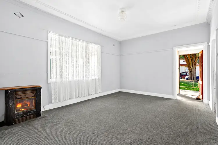 Sixth view of Homely house listing, 54 Ranchby Avenue, Lake Heights NSW 2502