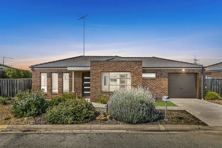 2/5 Emilija Court, Marshall VIC 3216