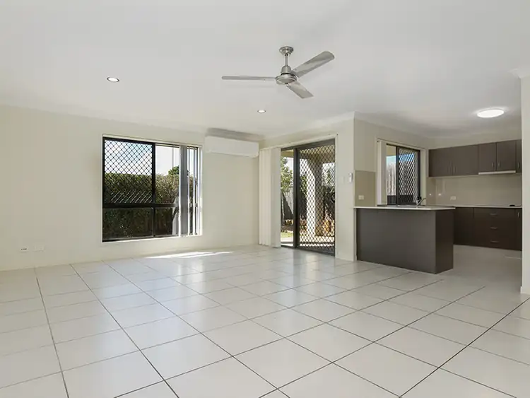 Fifth view of Homely unit listing, 2/17 Sunset Drive, Glenvale QLD 4350