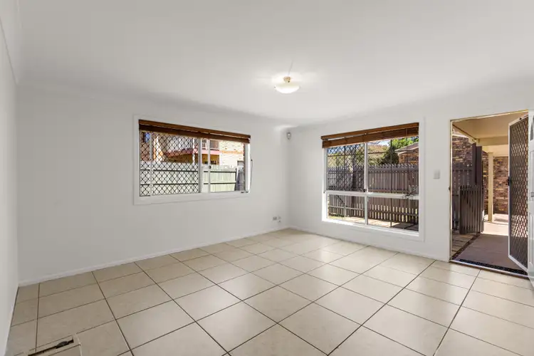 Sixth view of Homely unit listing, Unit 4/4-6 Crosby Street, Darling Heights QLD 4350