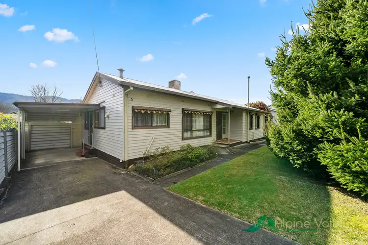 Second view of Homely house listing, 5 Beauty Avenue, Mount Beauty VIC 3699