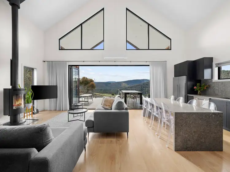 62 Alpine Ridge Drive, Merrijig VIC 3723
