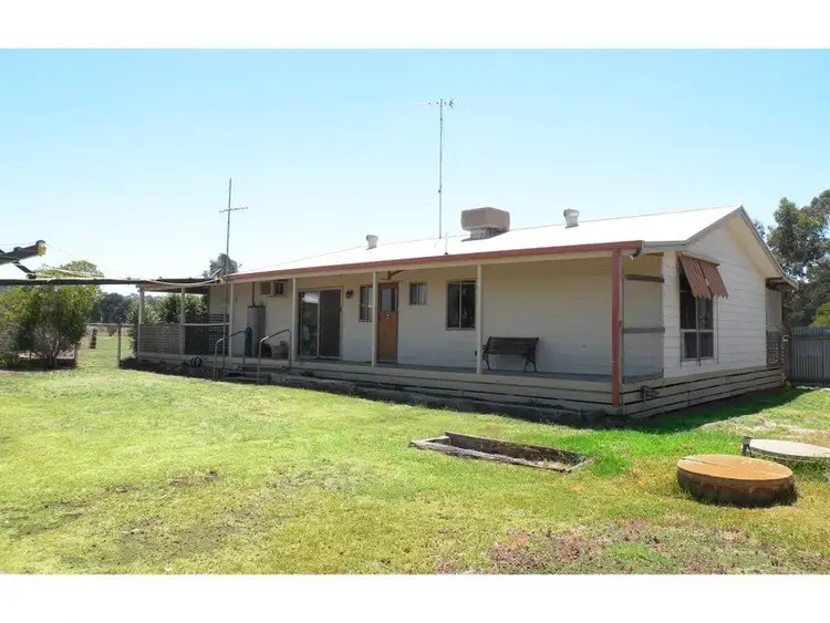 30 Gibbons Road, Lara VIC 3212