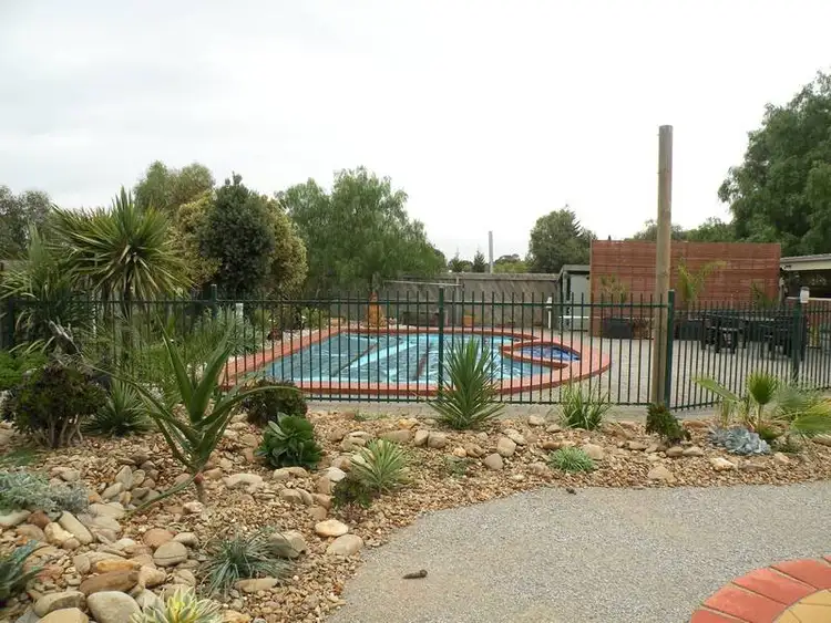 Second view of Homely house listing, 4 Cheddar Court, Lara VIC 3212
