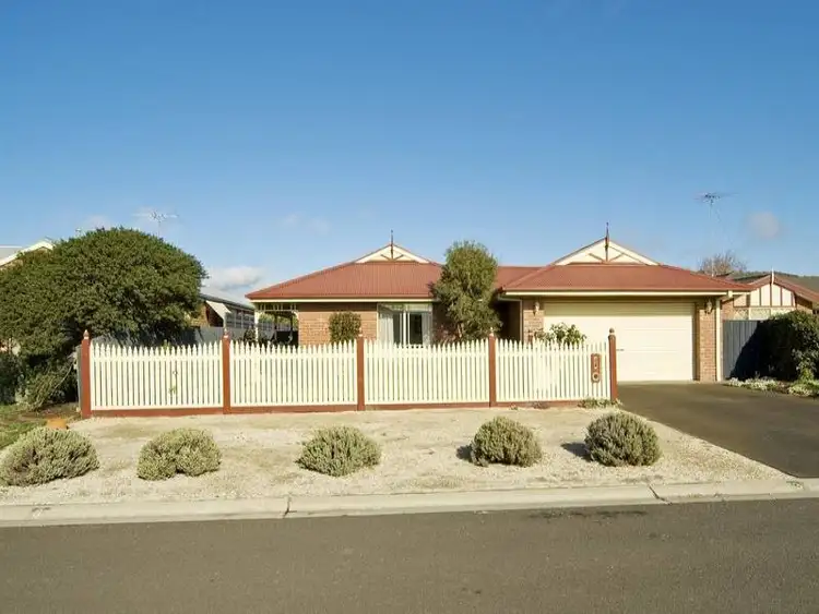 Second view of Homely house listing, 3 Honeyeater Court, Lara VIC 3212