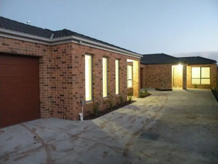 3/12 Raymond George Place, Lara VIC 3212