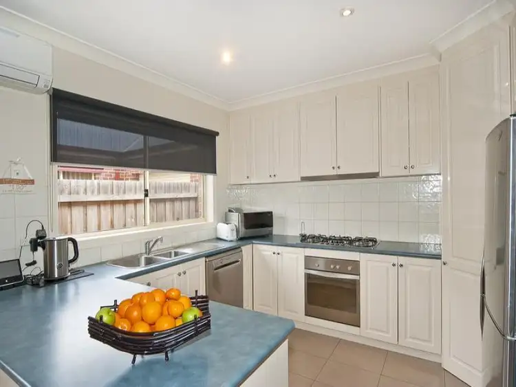 Sixth view of Homely house listing, 10 Magnolia Court, Lara VIC 3212