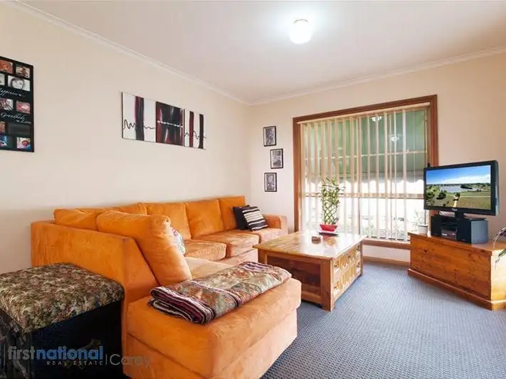 Second view of Homely house listing, 5/19-20 Gillean Place, Lara VIC 3212