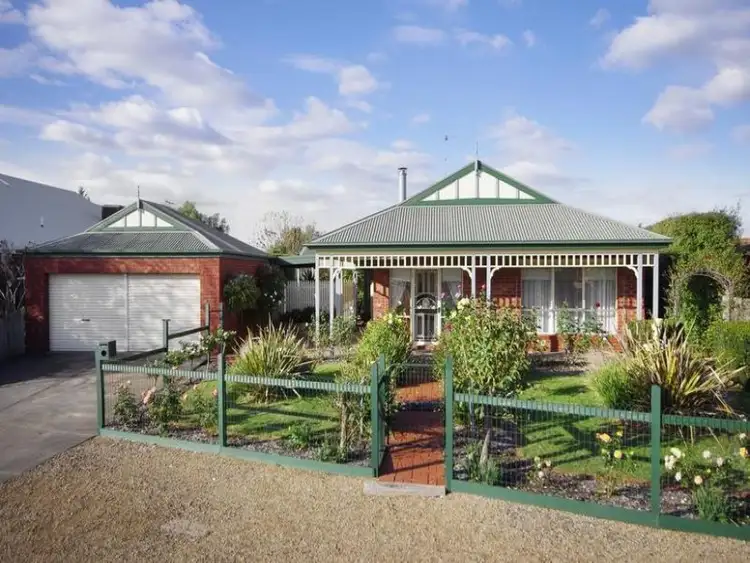 15 Duncan Drive, Lara VIC 3212