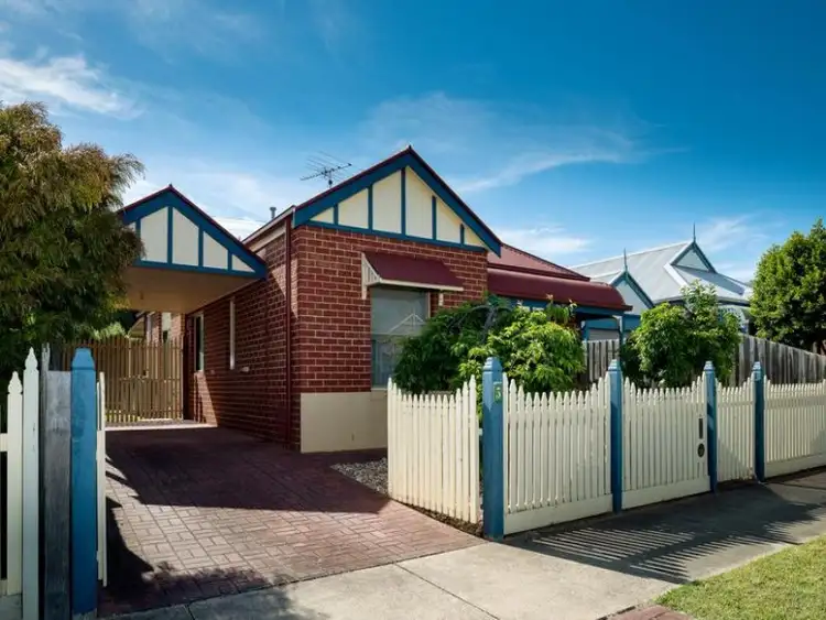 Main view of Homely house listing, 5 Francis Court, Lara VIC 3212