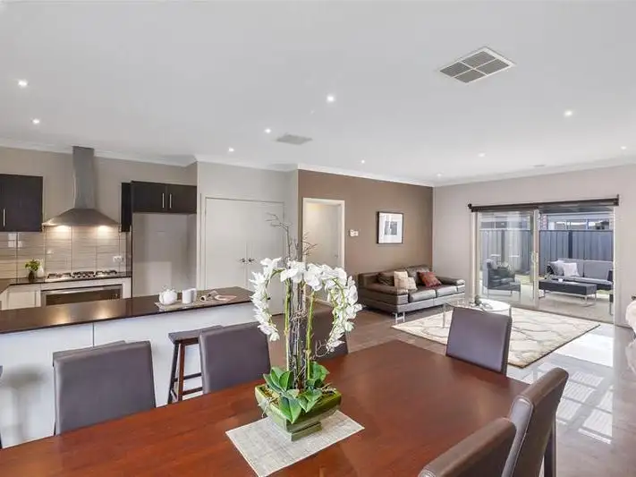 Second view of Homely house listing, 2 Raymond George Place, Lara VIC 3212