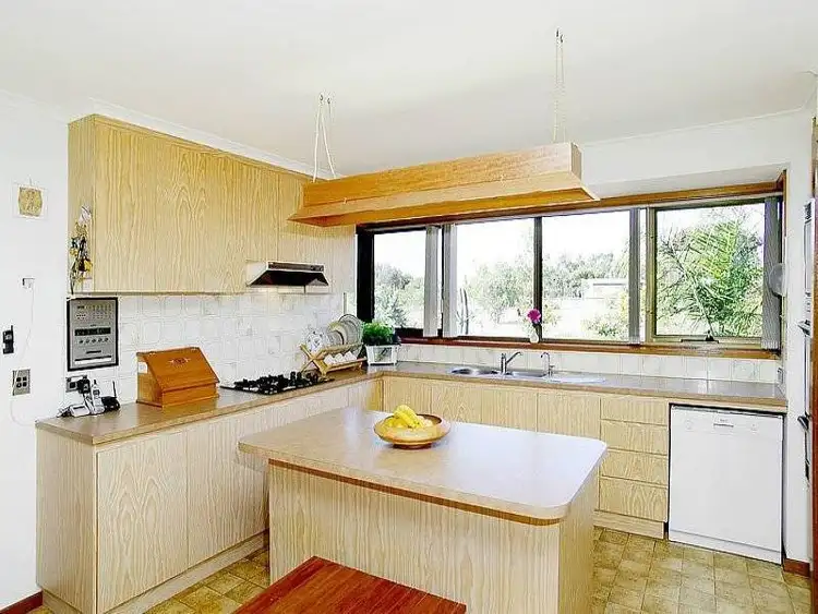 Third view of Homely house listing, 2 Cheddar Court, Lara VIC 3212