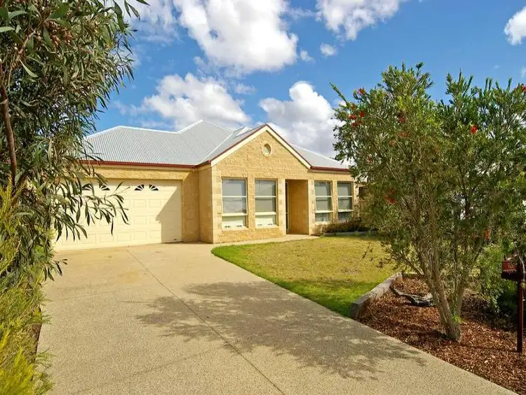 13 Keen Place, Lara VIC 3212