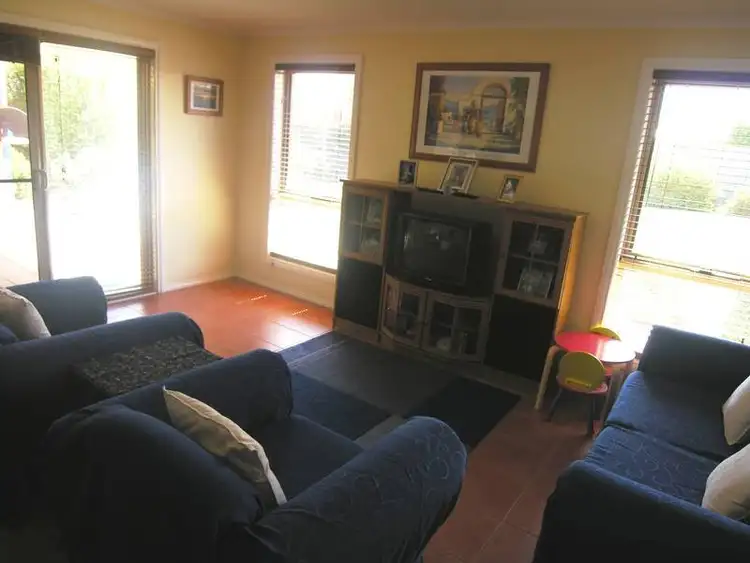 Fourth view of Homely house listing, 3 Oak Court, Lara VIC 3212