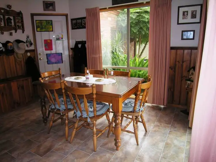 Fifth view of Homely house listing, 16 Sherwood Grove, Lara VIC 3212