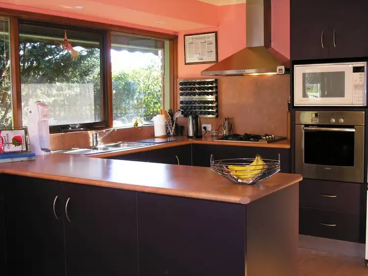 Fifth view of Homely house listing, 5 Peck Court, Lara VIC 3212