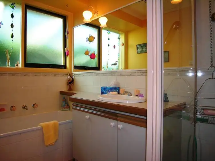 Sixth view of Homely house listing, 4 Peck Court, Lara VIC 3212