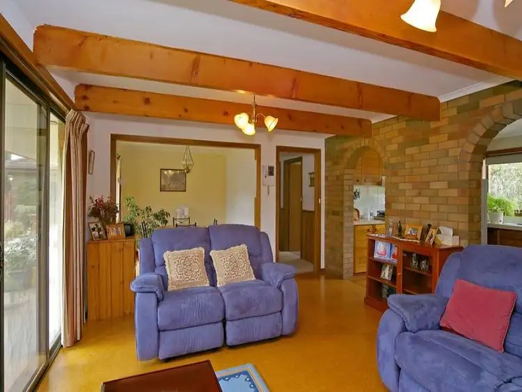 Fifth view of Homely house listing, 6 Currawong Court, Lara VIC 3212