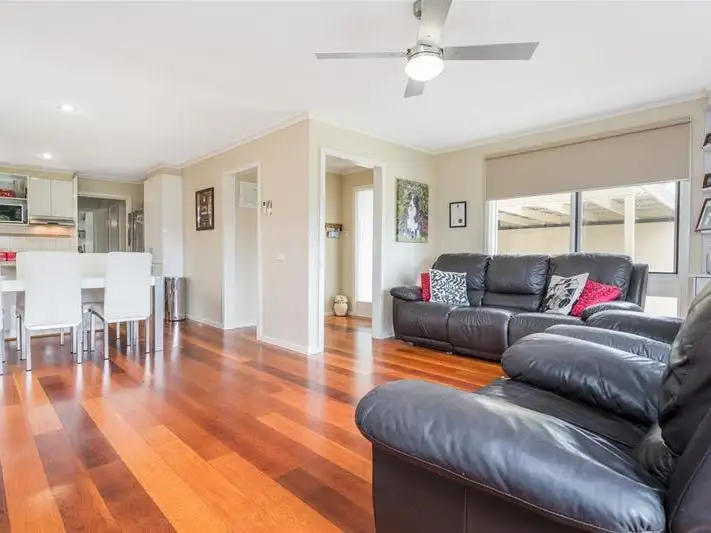 Sixth view of Homely house listing, 9 Patullos Road, Lara VIC 3212