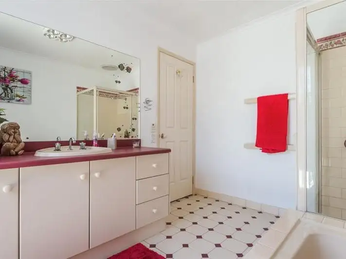 Sixth view of Homely house listing, 2 Galileo Close, Lara VIC 3212