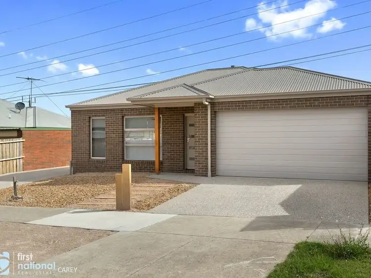 82 Mulquiney Crescent, Highton VIC 3216