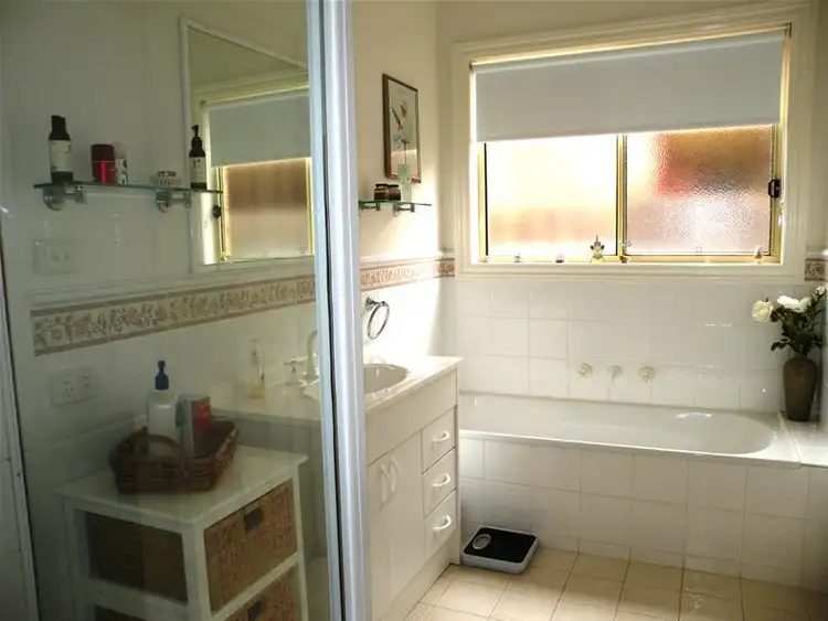 Seventh view of Homely house listing, 4 Francis Court, Lara VIC 3212