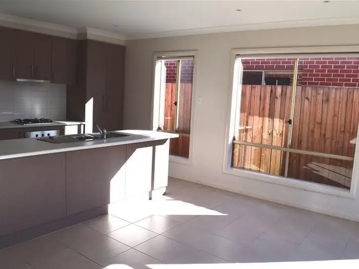 Second view of Homely unit listing, 3/110 Flinders Avenue, Lara VIC 3212