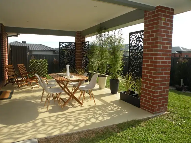 Second view of Homely house listing, 2 Majestic Way, Lara VIC 3212