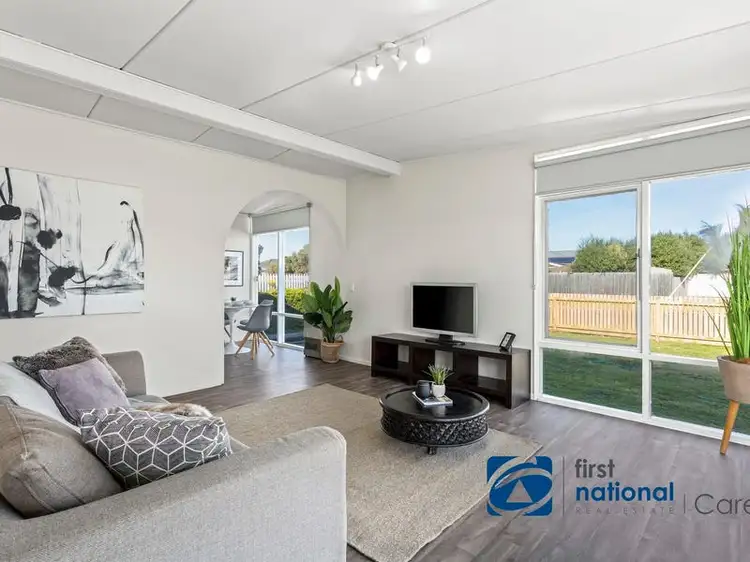 15 Canterbury Road, East, Lara VIC 3212