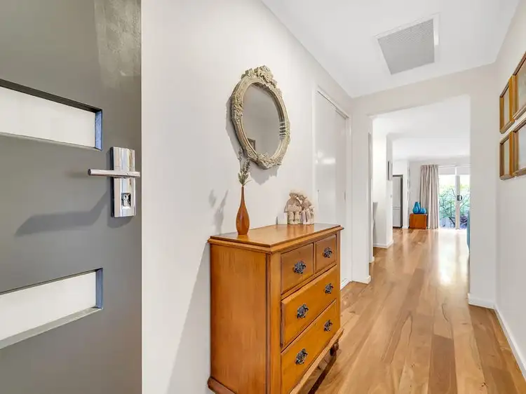 Second view of Homely house listing, 2/72 Smeaton Close, Lara VIC 3212