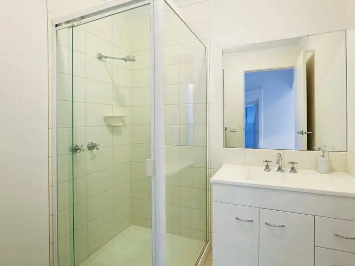 Sixth view of Homely house listing, 2/23 Flinders Avenue, Lara VIC 3212