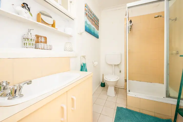 Fifth view of Homely unit listing, 3/1 SUTHERLAND AVENUE, Shepparton VIC 3630