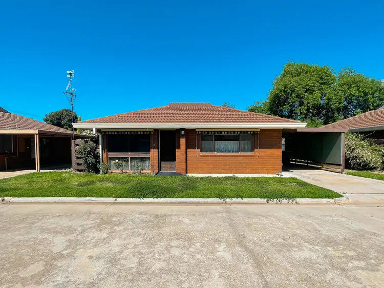 Main view of Homely unit listing, 2/4 Drummond Street, Swan Hill VIC 3585