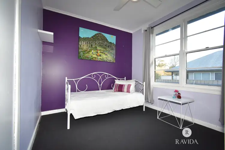 Sixth view of Homely house listing, 8 LE COUTEUR AVENUE, Beechworth VIC 3747