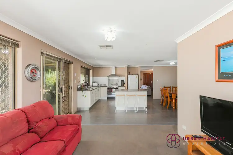 Sixth view of Homely house listing, 21 Chipper View, Parmelia WA 6167