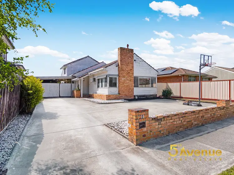 11 Lillian Street, Clayton VIC 3168