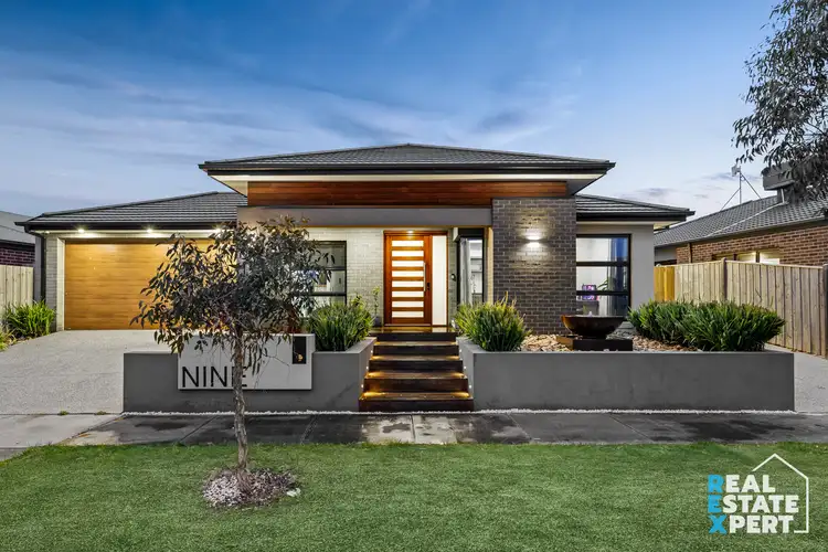 9 Gatsby Drive, Officer VIC 3809