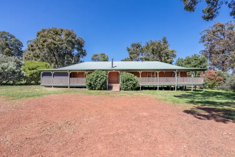 10 Camfield Place, Bedfordale WA 6112