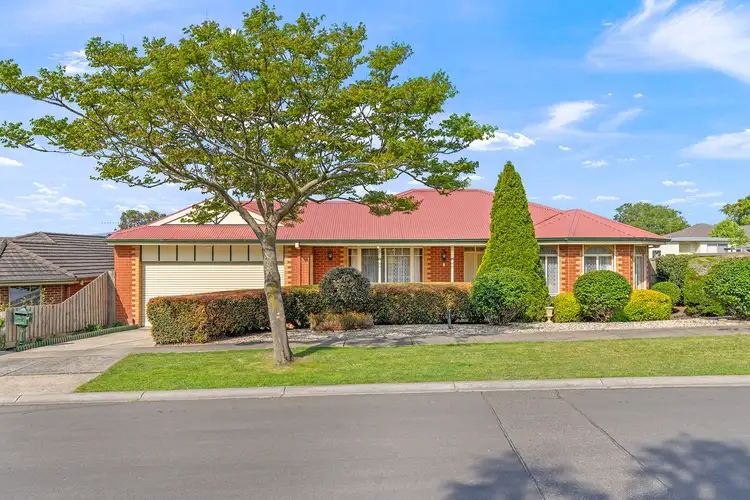 5 Innes Court, Berwick VIC 3806