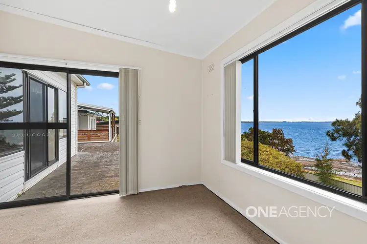 Fourth view of Homely house listing, 135 Northcliffe Drive, Lake Heights NSW 2502