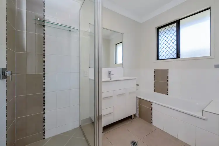 Fifth view of Homely house listing, 4 Imperial Court, Mount Low QLD 4818