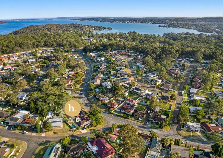 2 Atlanta Avenue, Woodrising NSW 2284