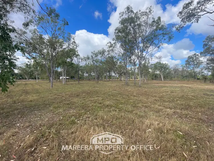 16 Pleasant Close, Mareeba QLD 4880
