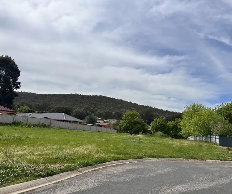 7 Cyprus Place, West Albury NSW 2640