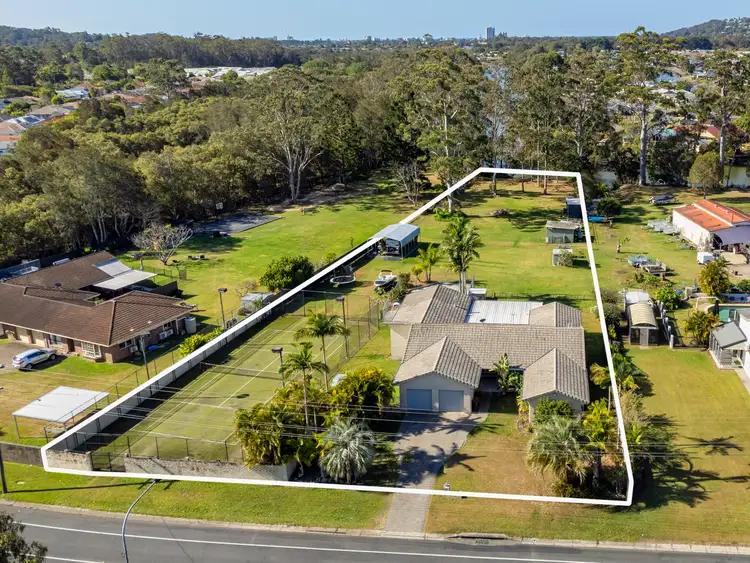 214 Galleon Way, Currumbin Waters QLD 4223